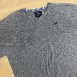American Eagle Outfitters Gray V neck Sweater Preppy Casual Classic Fit L‎